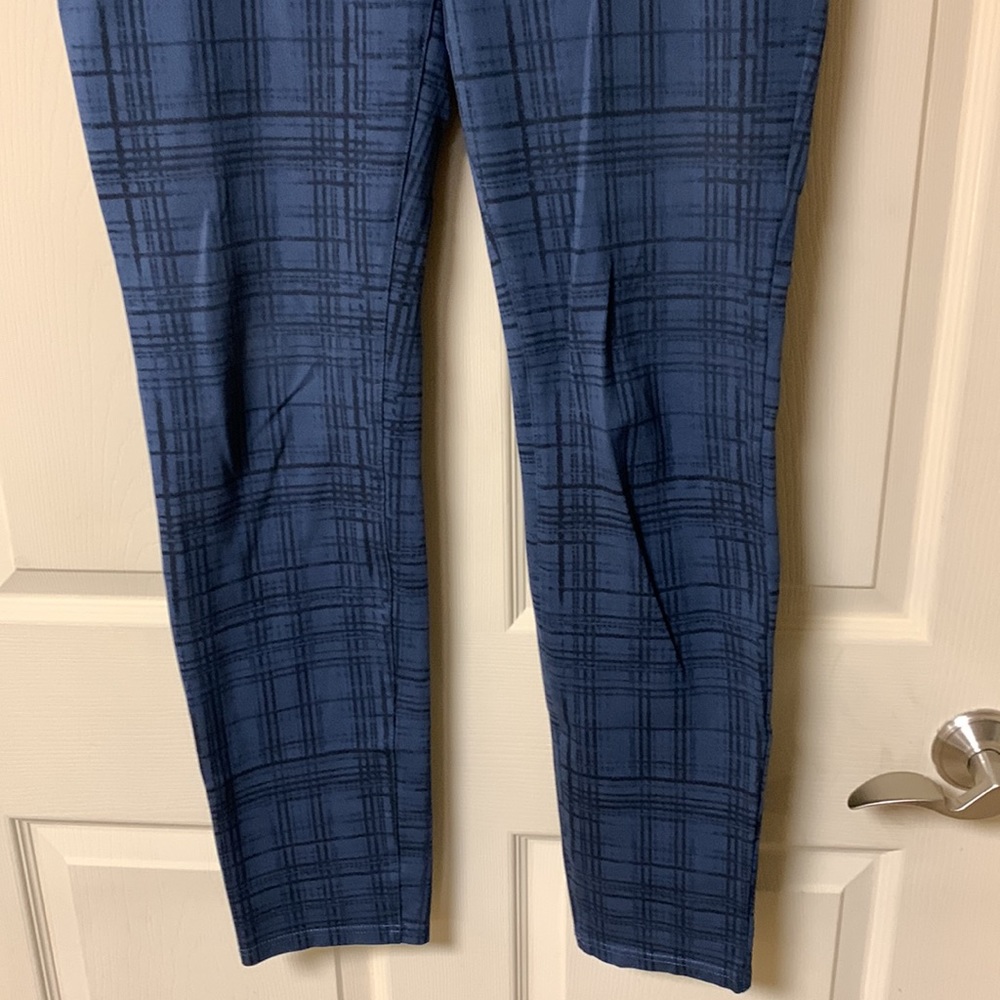 Pants - Picture 3 of 6
